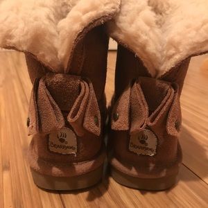 Kids bear paw boots